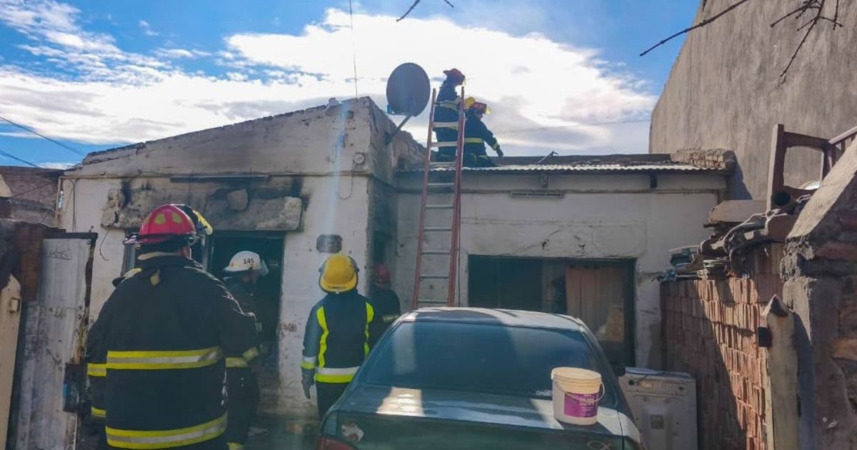 Lanzan una campaña solidaria por el adolescente que sufrió graves quemaduras en el incendio de Roca