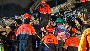 El dramático rescate de dos bomberos de Neuquén en Venezuela: «Por 10 minutos no nos quedamos adentro»
