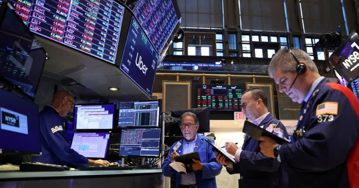 Bonos en aumento y riesgo país en 402 puntos: el mercado apoya al Gobierno