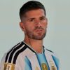 Imagen de El truco de Rodrigo de Paul en el Mundial 2026 para transformar un look deportivo con un solo color