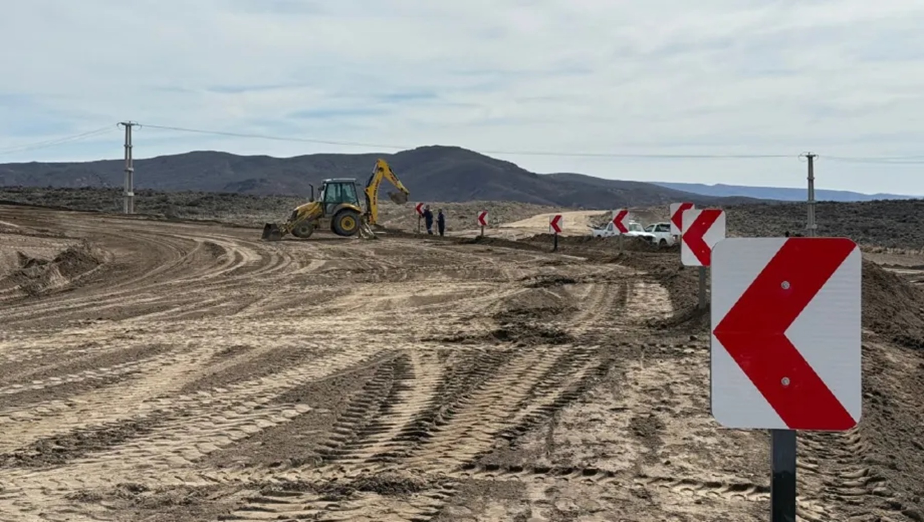 Corte total en la Ruta Nacional 23 por barro acumulado en Comallo