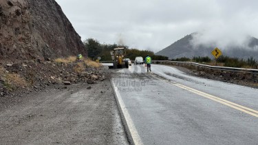 Estado de rutas en Río Negro y Neuquén: Vialidad Nacional pide extremar las precauciones por lluvias, nevadas y derrumbes