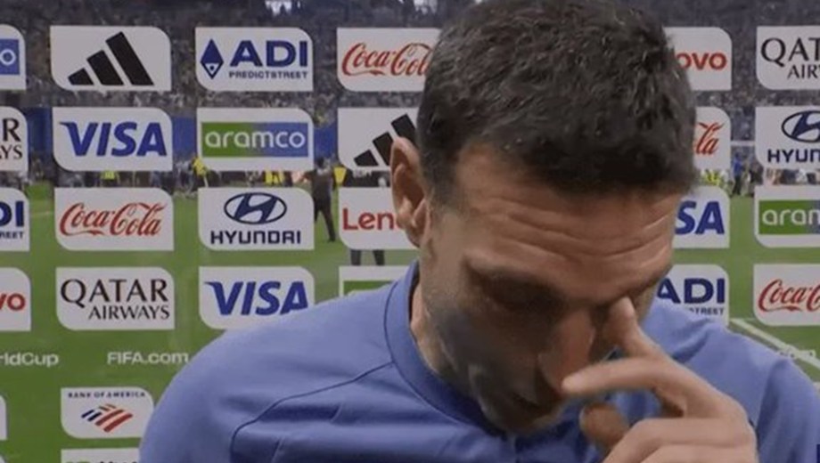 El entrenador de la Albiceleste, conmovido por el triunfazo argentino ante Egipto. 