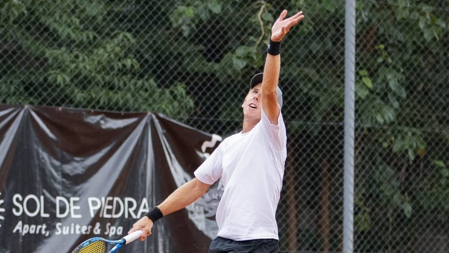 Nicolás Jara Lozano dio otro paso firme y este sábado disputará la semifinal del UTR en Córdoba. (Foto: Archivo @utrcordoba25k)