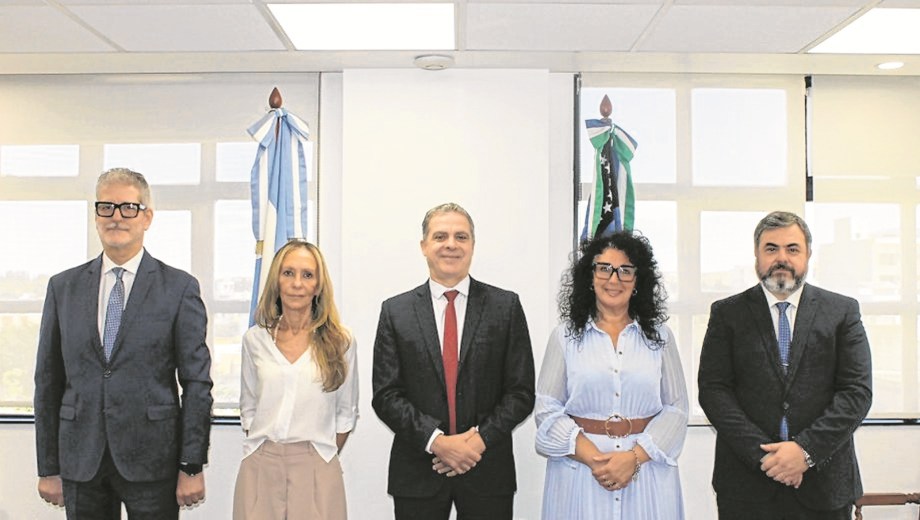 El Superior Tribunal de Justicia de la provincia de Río Negro. 