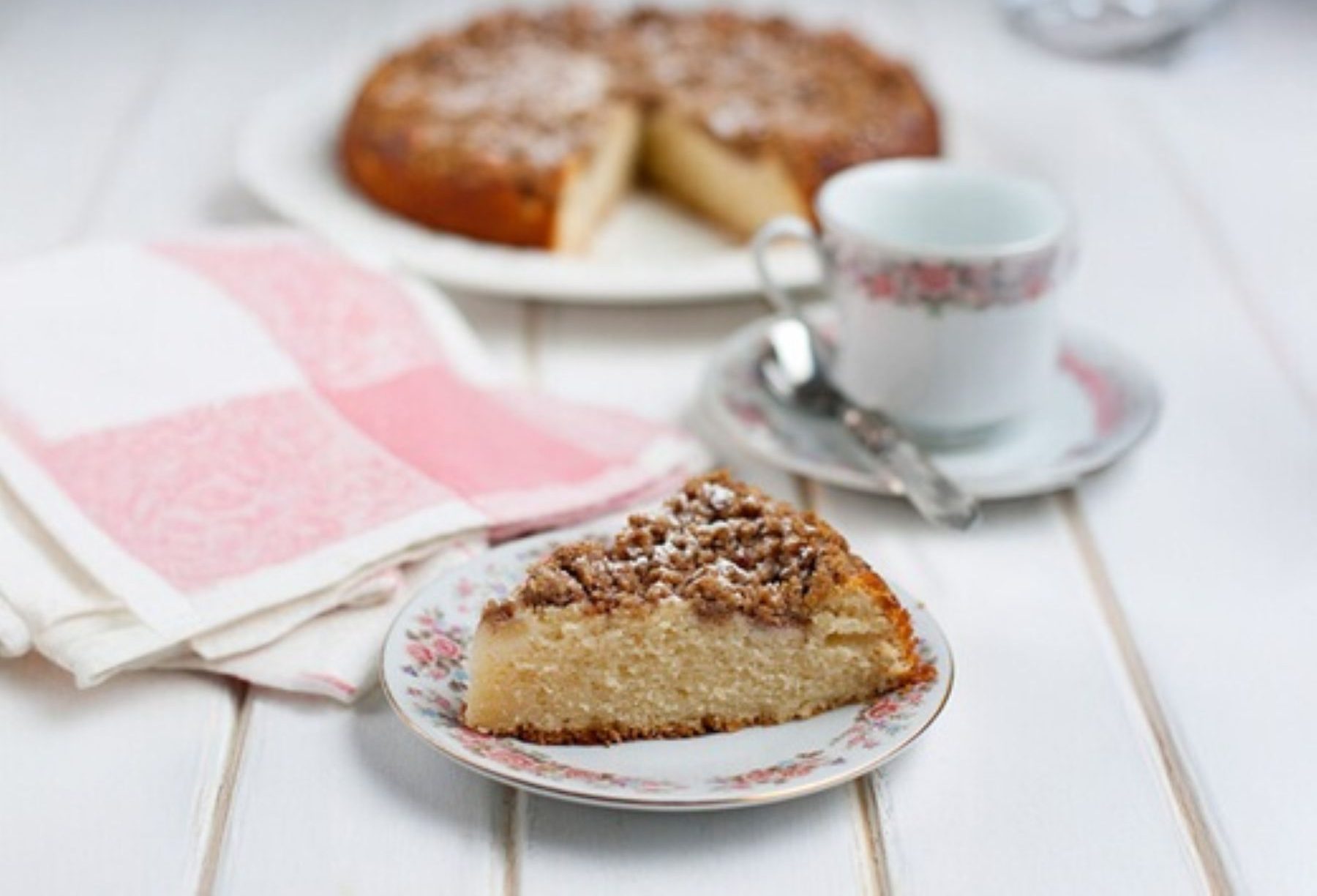 Receta de torta de pera, nuez y canela para disfrutar con mate