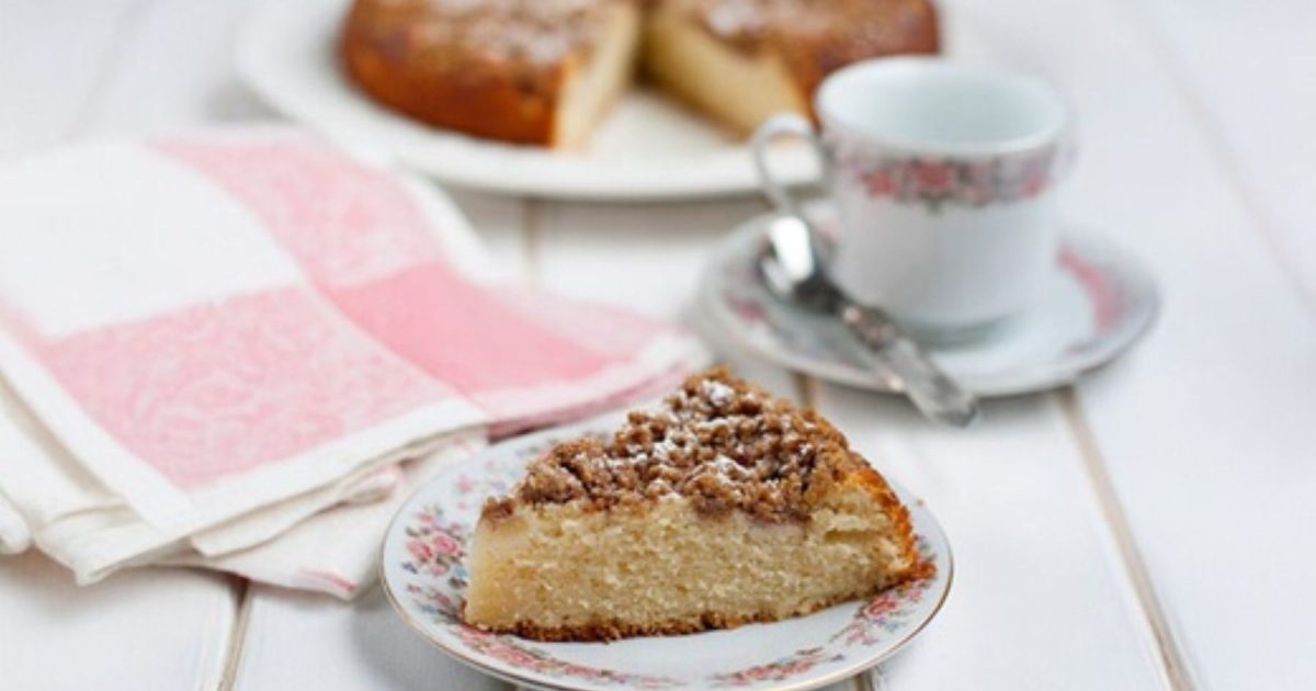 Receta de torta de pera, nuez y canela para disfrutar con mate
