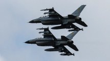 Imagen de Estados Unidos confirmó el primer derribo de un caza ruso a manos de un F-16 ucraniano