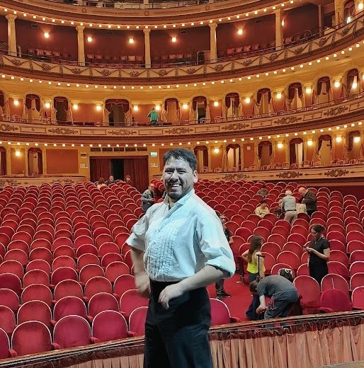 De los coros de Bariloche al Teatro Colón: la historia de Tadeo Chaves Painefil
