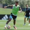 Imagen de Cuti Romero entrenó con normalidad y asoma como titular el viernes ante Cabo Verde
