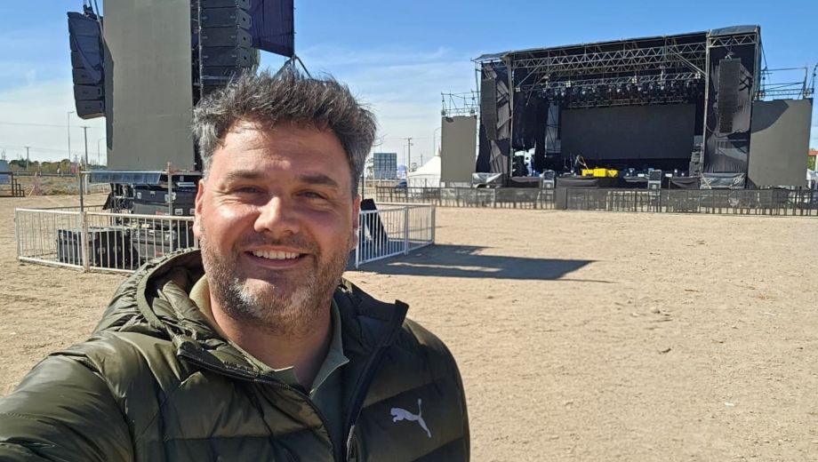 Federico Ceballes comenzó como baterista en una banda de cumbia. Hoy lidera una empresa de sonido e iluminación que presta servicios en grandes recitales y festivales. Foto: gentileza.