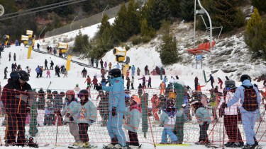 La espera terminó: el cerro Catedral abrió y la montaña recuperó su ritmo invernal