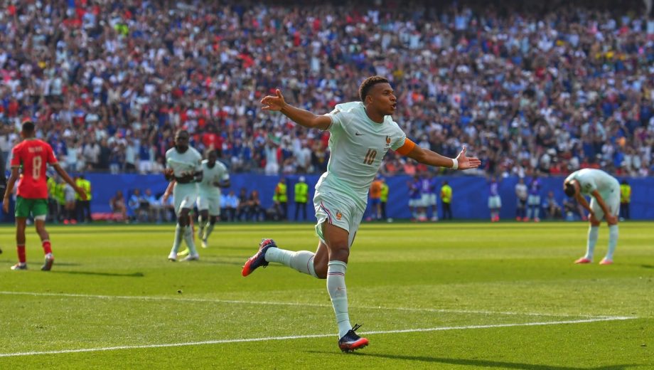 Kylian Mbappé lleva 20 goles en 20 partidos por Mundiales. (Foto: AP)