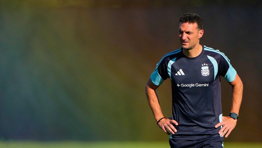 Lionel Scaloni podría repetir equipo contra Suiza. (Foto: AP)
