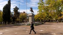 Imagen de Las condiciones climáticas obligaron a suspender el acto oficial por el Día de la Independencia en Viedma