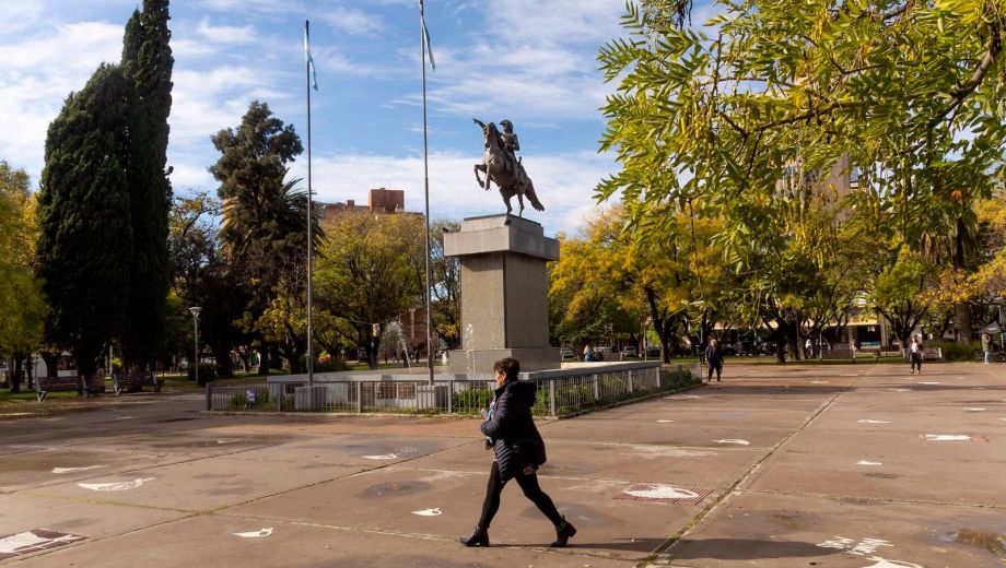 No se realizará el acto oficial por el Día de la Independencia en Viedma debido al mal tiempo. Foto: gentileza.