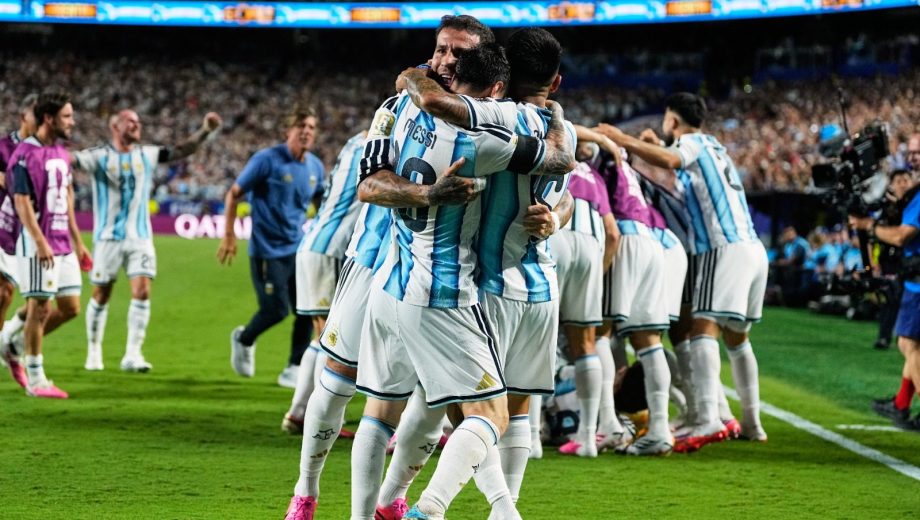 Argentina enfrentará a Inglatera en semifinales. (Foto: AP)