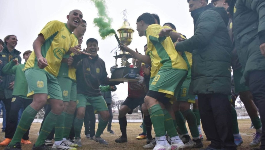 Unión de Zapala arrasó en la B de Lifune y logró el ascenso. (Foto: Prensa Unión de Zapala)