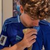 Imagen de Hermosa mañana, ¿verdad? Con la de Messi, Colapinto llegó a Spa y chicaneó a su compañera inglesa