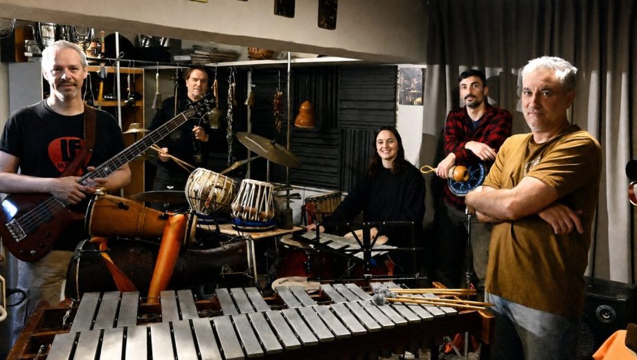 Únicos y circulares. Pablo Joubert, Ernesto Pugni, Camila Pugni Reta, Santiago Melendo y José Santamarina. (Foto: Juan Thomes)