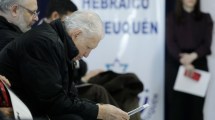 Imagen de Neuquén recordó a las víctimas de la AMIA a 32 años del atentado y renovó el reclamo de justicia