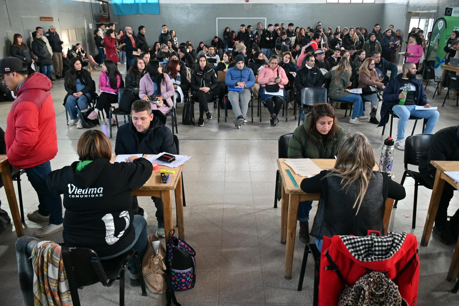 Desde la madrugada hay fila para anotarse a los lotes del IPPV en Viedma: comenzó la inscripción para 130 terrenos