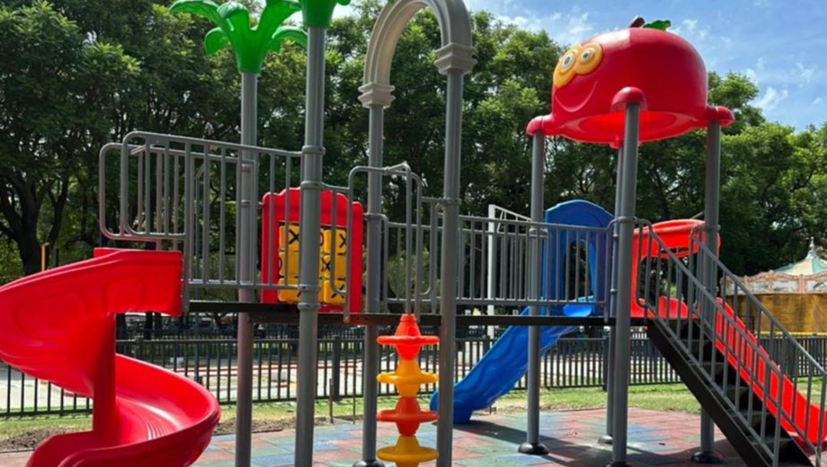 Torre de juegos destinada a la Costanera Norte de Viedma. Foto: gentileza