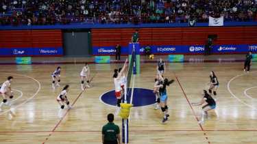 Vóley femenino: alta calidad y dominio chino en el Ruca Che