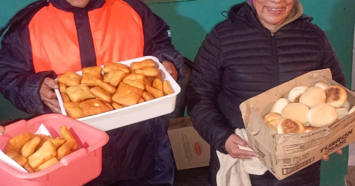 Camioneros varados en Zapala recibieron donaciones de comida
