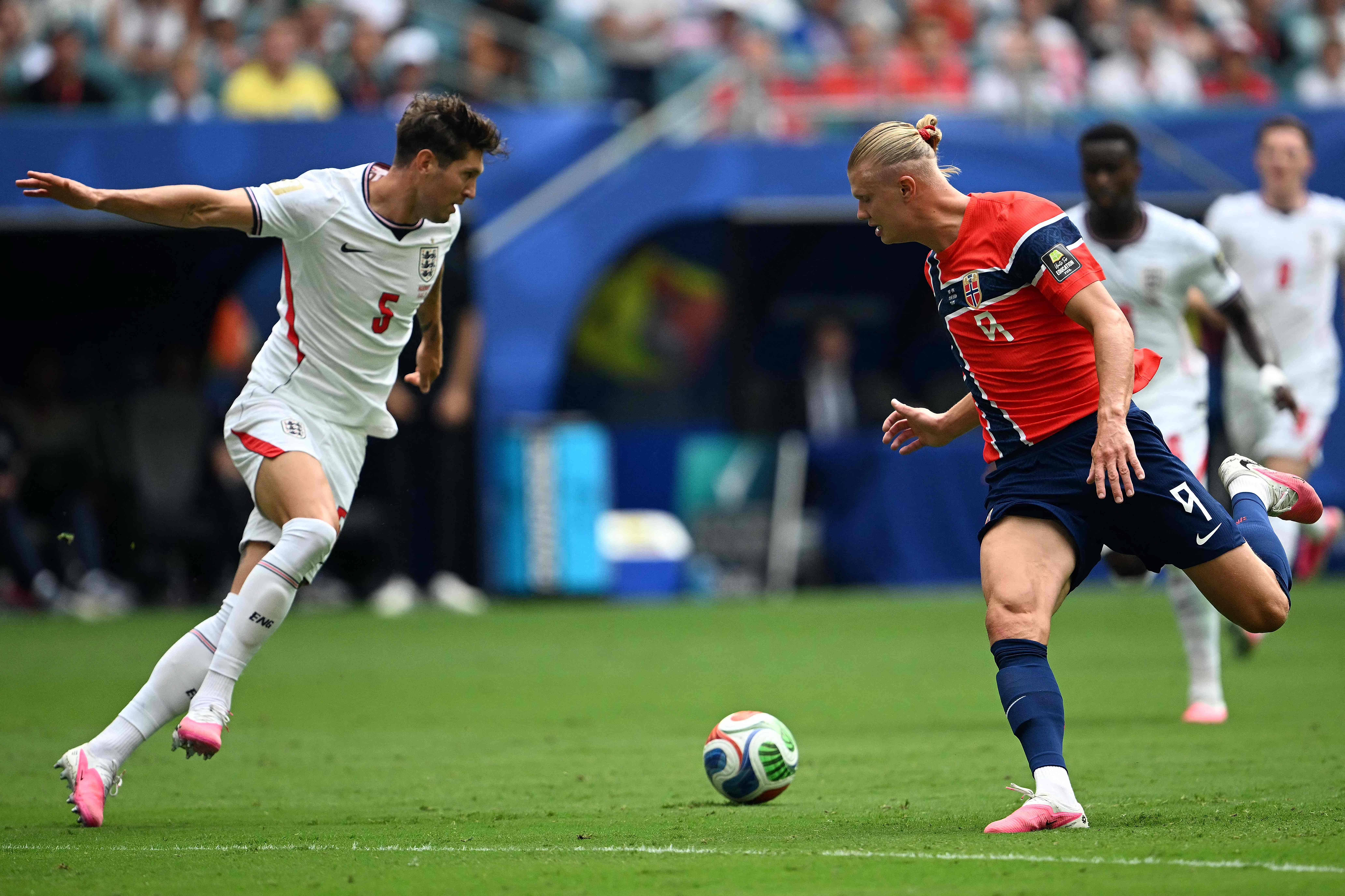 Inglaterra avanza a semifinales tras vencer a Noruega 2-1 en el Mundial