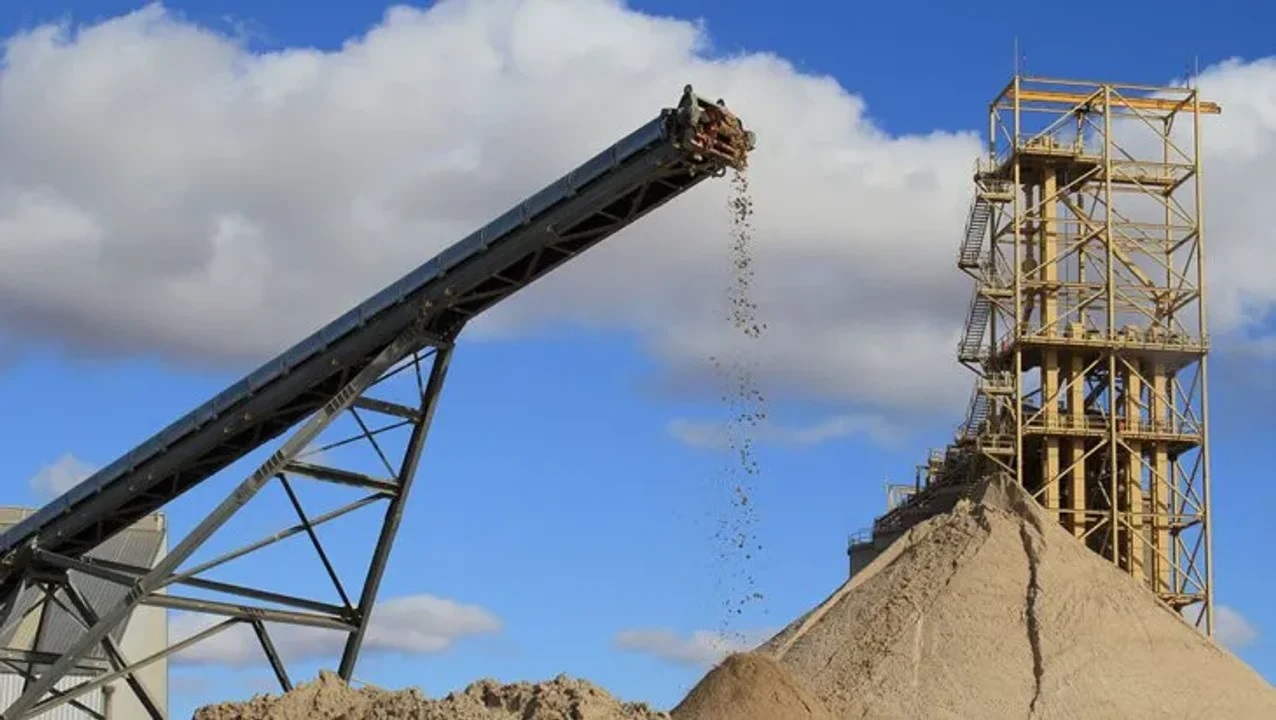 El transporte de arena para Vaca Muerta enfrenta desafíos logísticos