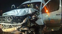 Imagen de Choque en la Ruta 151 cerca de Catriel: tres heridos tras el impacto entre una camioneta y un transporte petrolero