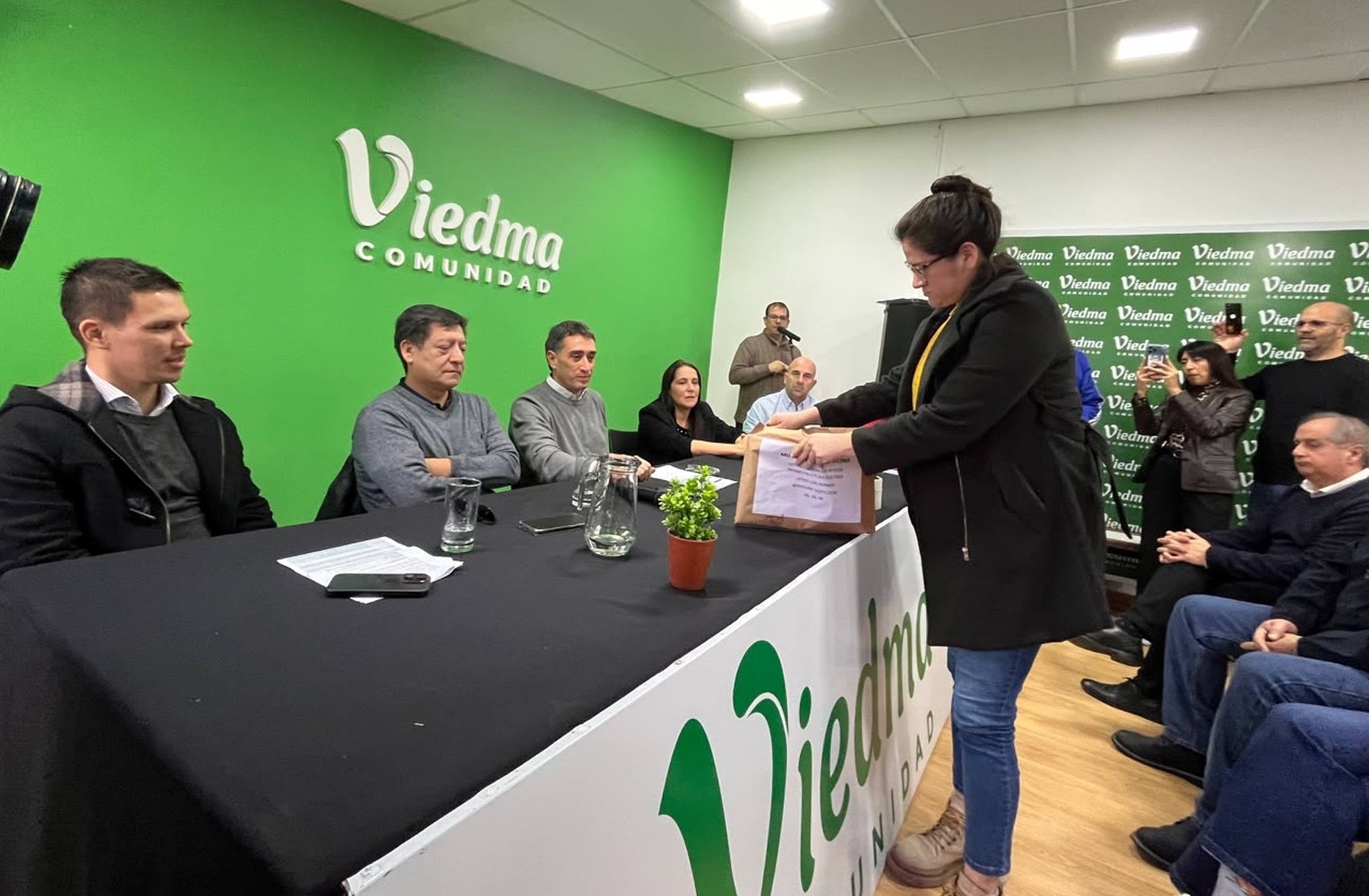 Viedma avanza con la licitación de obras eléctricas y de iluminación en Los Hornos