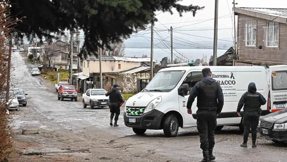 Policía acusado de femicidio en Bariloche seguirá preso y se encamina a un juicio por jurados