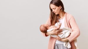 Cómo la maternidad transforma el cerebro de la mujer, según la ciencia