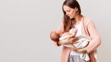 Cómo la maternidad transforma el cerebro de la mujer, según la ciencia