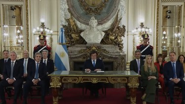 Milei anunció la reforma del Banco Central y un “grillete fiscal”: “Si la política no hace los deberes, pagará el costo”