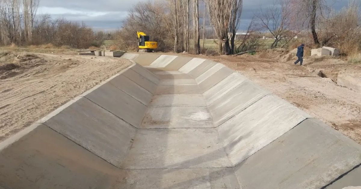 Concluyen obras para optimizar canales de riego en el Valle Medio