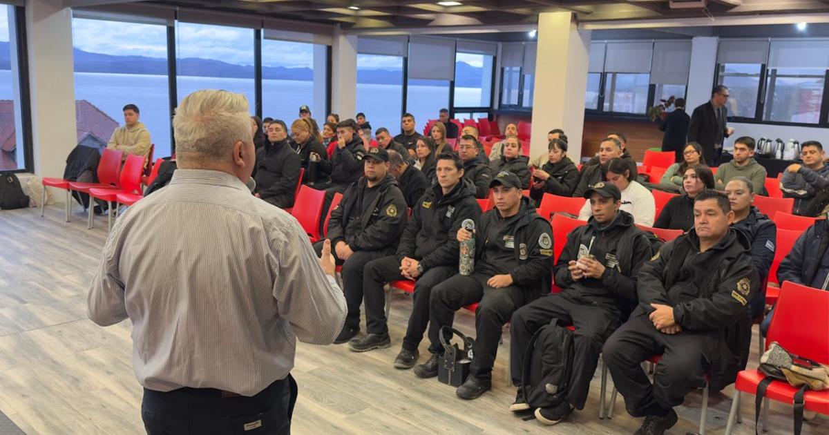 Walter Cortés fortalece su patrulla urbana con una nueva capacitación