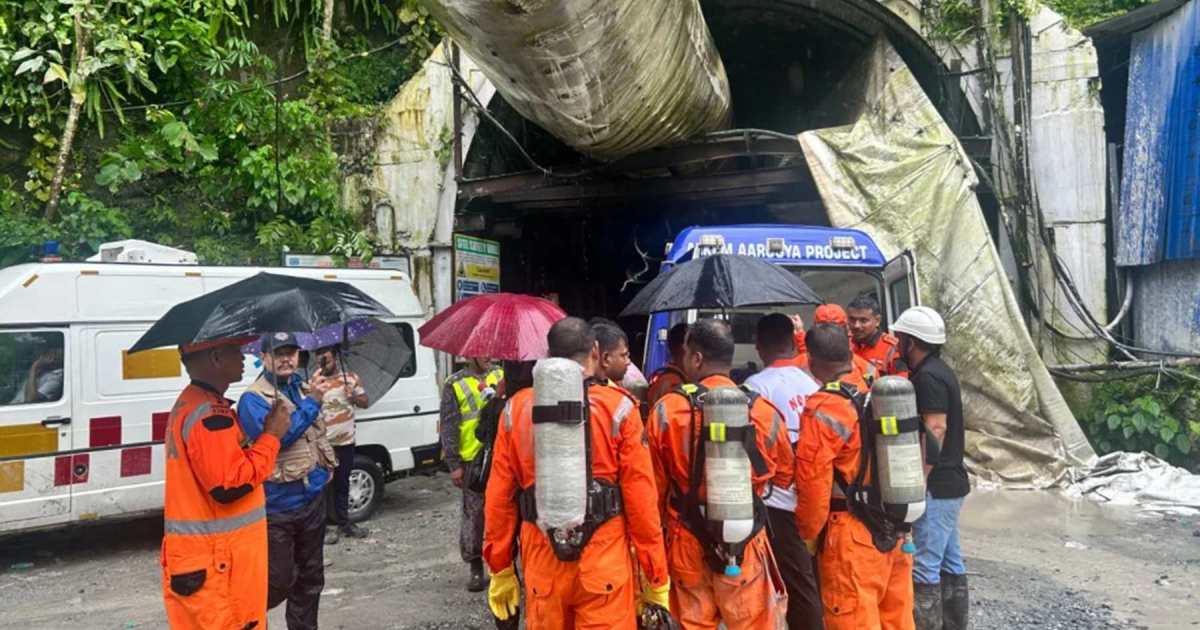 Accidente en hidroeléctrico del Himalaya: al menos 10 muertos y 17 atrapados