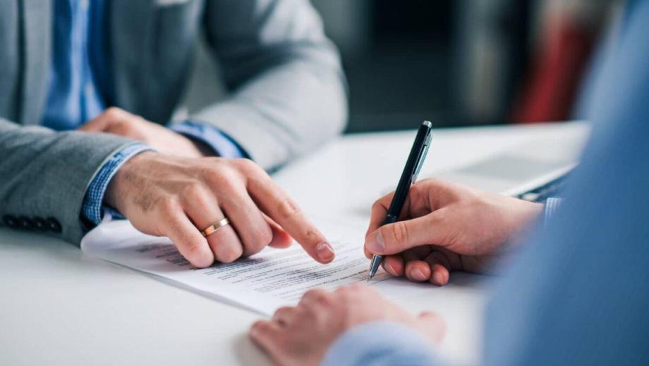Antes de firmar, es fundamental recibir asesoramiento notarial para evitar futuros conflictos.