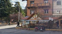 Imagen de Por las barreras urbanas en Bariloche, el Consejo de personas con discapacidad denuncia a un comercio