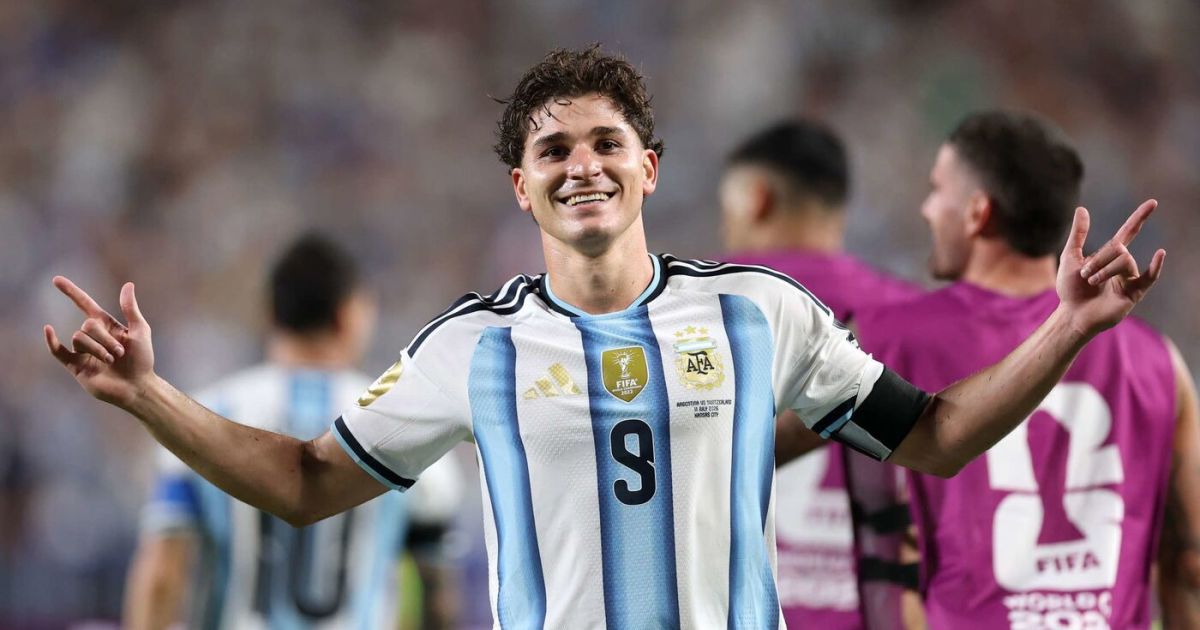 Julián Álvarez habla sobre el duelo ante Inglaterra: «Es especial, pero es solo un partido»