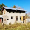 Imagen de Construyó su casa de barro en solo 10 meses inspirado en una película y ahora enseña a hacerlo con tus propias manos