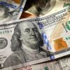 Imagen de Tras el salto de junio, el dólar pone un freno en el inicio de la semana: el BCRA toma aire con la reestructuración de deuda