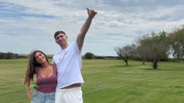 Así es la casa del Dibu Martínez en Mar del Plata: estilo campestre, grandes ventanales y un diseño rodeado de naturaleza