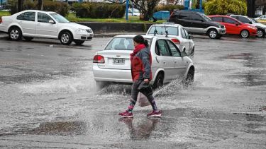 Alerta por lluvia en Neuquén y Río Negro para este lunes 13: las zonas afectadas y en dónde se suma la nieve
