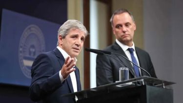 Inocencia fiscal: El gobierno de Javier Milei confirmó que funcionarios y políticos podrán adherir al régimen