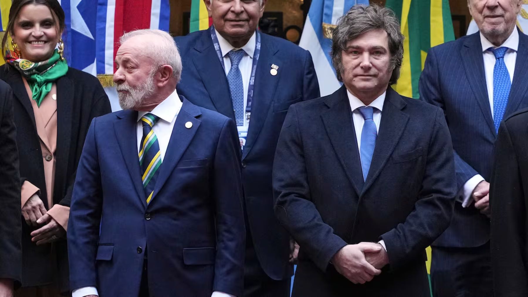 Milei acusa a Brasil de financiar una campaña contra Argentina