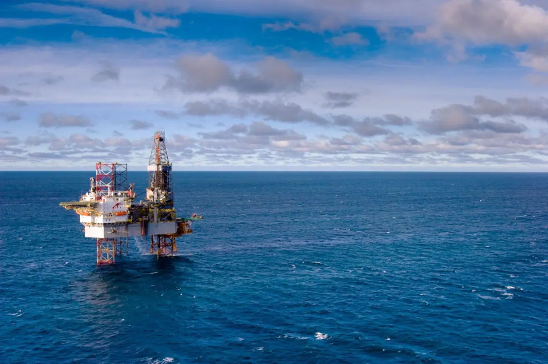 Empresas petroleras en las Islas Malvinas: autorizaciones británicas